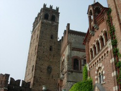 Castello di Camino
